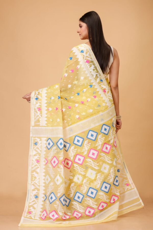 Agomoni dhakai jamdani - Image 4