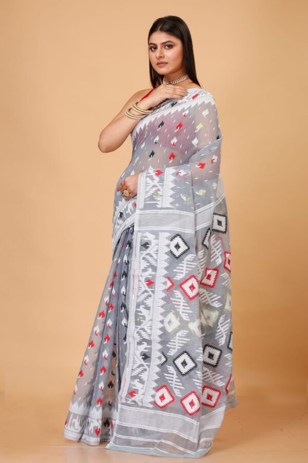 Agomoni dhakai jamdani - Image 3